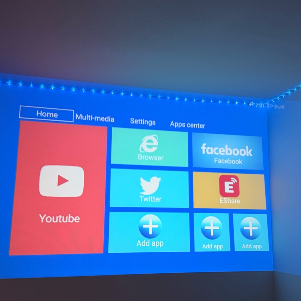 Digital LED Projector - Picture 3 of 4